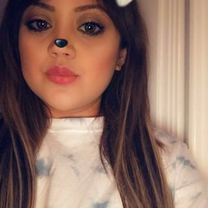 Meet your Posher, Daniela